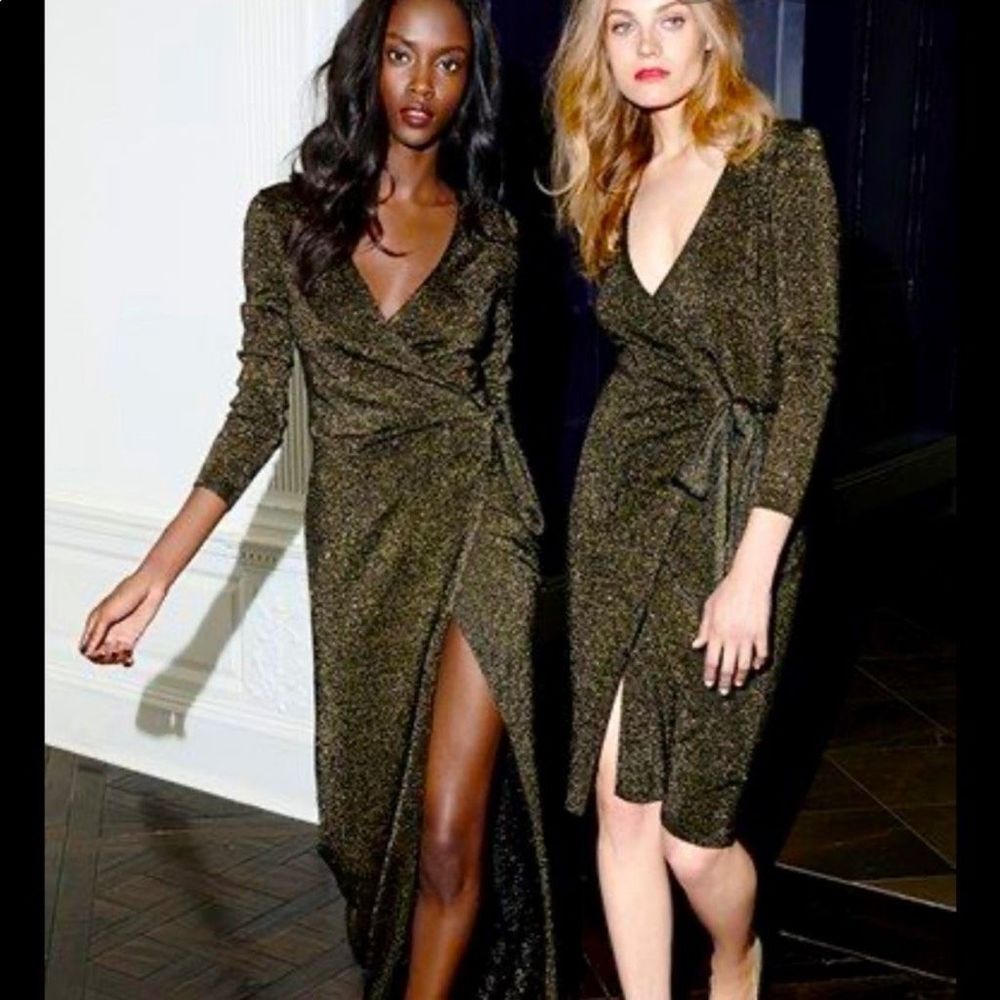Diane Von FURSTENBERG Gold Knit Fosette Metallic Wrap Dress L